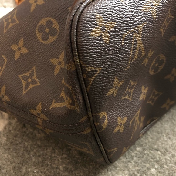 Authentic Louis Vuitton Neverfull MM Monogram Bag - Picture 12 of 16